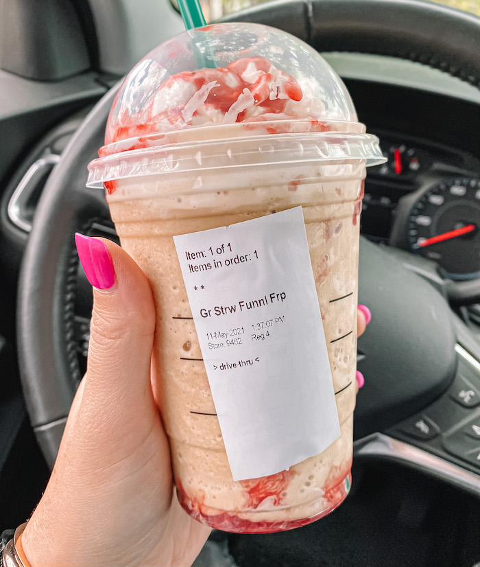 https://thefoodiesfithome.com/wp-content/uploads/2021/05/how-to-order-strawberry-funnel-cake-frapp.jpg